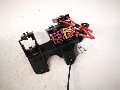 Fuse box AUDI A4 B7 (8EC) 2.0 TDI | BP32917117E1 - Image 2