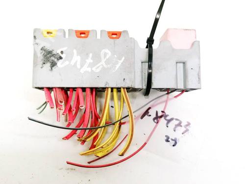 Fuse box RENAULT SCÉNIC II (JM0/1_) 1.5 dCi (JM02, JM13) | BP32923749E1 - Image 2