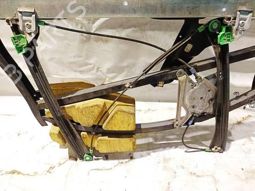 Used Front right window mechanism Front right window mechanism AUDI A4 B5 (8D2) 2.4 (165 hp) 35068370 35068370