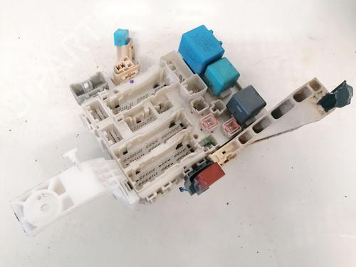 Used Fuse box Fuse box TOYOTA YARIS (_P9_) 1.3 4WD (NCP95) (87 hp) 33093375 33093375