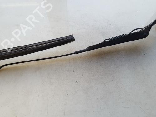 Used Front windshield wiper arm Front windshield wiper arm 33517002 33517002