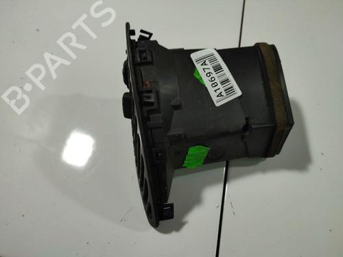 Used Air vent Air vent CITROËN XSARA (N1) 1.8 i (90 hp) 32556863 32556863