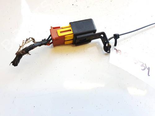 Electronic sensor HYUNDAI H-1 / STAREX Bus (A1) 2.5 CRDi | BP32957302M84 - Image 2