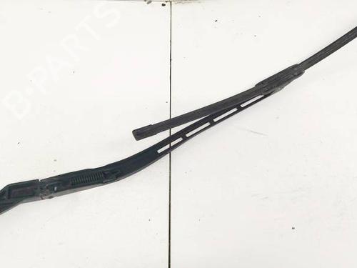 front-windshield-wiper-arm-audi-a6-c5-4b2-4b4-1997-1998-1999-2000-2001-2002-2003-2004-2005-32586527 main image