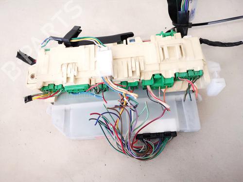 Used Fuse box Fuse box MAZDA XEDOS 9 (TA) 2.3 24V (TA3P) (211 hp) 32882069 32882069