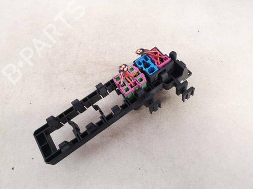 Fuse box VW GOLF V (1K1) 1.4 16V | BP32923069E1 - Image 2