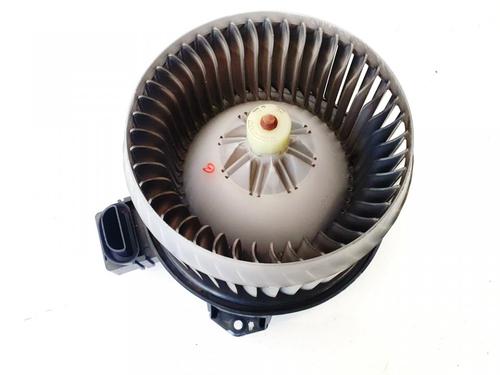 Used Heater blower motor Heater blower motor TOYOTA YARIS (_P9_) 1.4 D-4D (NLP90_, NLP90R) (90 hp) 35421469 35421469