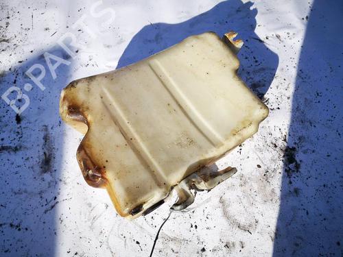 Used Windscreen washer tank Windscreen washer tank VW PHAETON (3D1, 3D2, 3D3, 3D4, 3D6, 3D7, 3D8, 3D9) 3.2 V6 (241 hp) 35378211 35378211