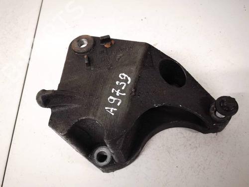 Used Support SAAB 9-3 (YS3F, E79, D79, D75) 1.9 TiD (150 hp) 32627884