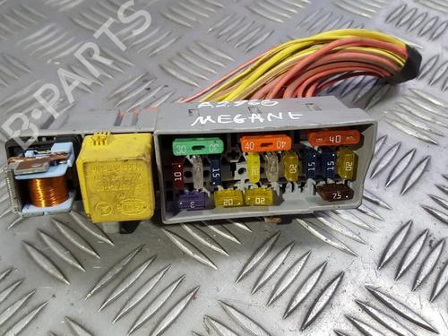 Used Fuse box Fuse box 33494091 33494091