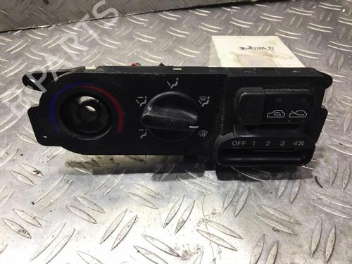 Used Climate control Climate control HYUNDAI LANTRA II Estate (J-2) 1.9 D (68 hp) 35656088 35656088