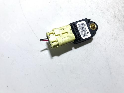 Used Electronic module Electronic module TOYOTA YARIS (_P9_) 1.4 D-4D (NLP90_, NLP90R) (90 hp) 33512545 33512545
