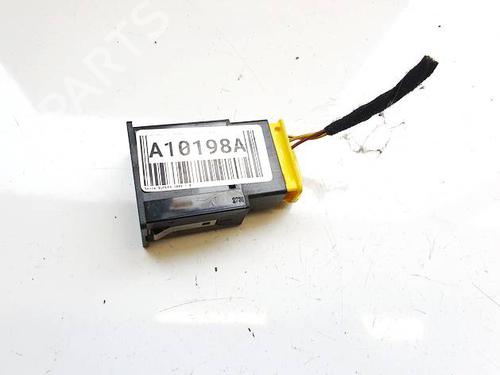 switch-skoda-superb-ii-3t4-2008-2009-2010-2011-2012-2013-2014-2015-32570150 main image