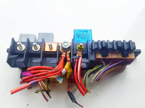Fuse box AUDI A6 C5 (4B2, 4B4) 2.5 TDI | BP33519517E1 - Image 2