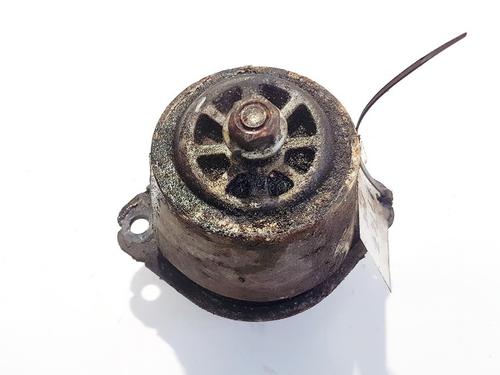 Used Engine mount Engine mount VW TOUAREG (7LA, 7L6, 7L7) 4.2 V8 (310 hp) 32899501 32899501