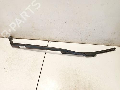 front-windshield-wiper-arm-toyota-auris-_e15_-2006-2007-2008-2009-2010-2011-2012-2013-32564359 main image