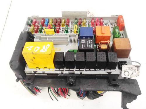 fuse-box-opel-vectra-b-j96-1995-1996-1997-1998-1999-2000-2001-2002-2003-2004-32931756 main image