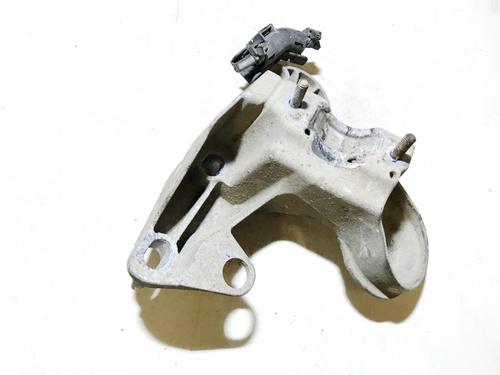 support-vw-passat-b5-variant-3b5-1997-1998-1999-2000-2001-33105892 main image