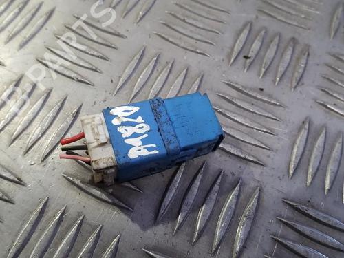 other-nissan-primera-hatchback-p12-2002-33491807 main image