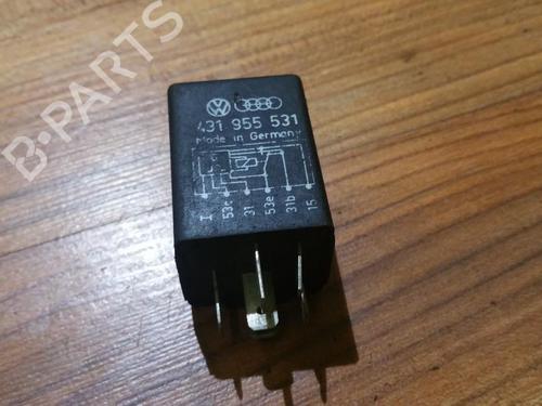 Used Electronic sensor Electronic sensor AUDI 80 B3 Saloon (893, 894, 8A2) 1.6 (70 hp) 33518882 33518882