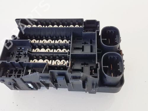 Used Fuse box Fuse box RENAULT MEGANE III Hatchback (BZ0/1_, B3_) 1.6 16V (BZ0H) (101 hp) 33065020 33065020
