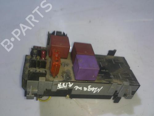 Used Fuse box Fuse box RENAULT MEGANE I (BA0/1_) 1.6 e (BA0F, BA0S) (90 hp) 33503303 33503303