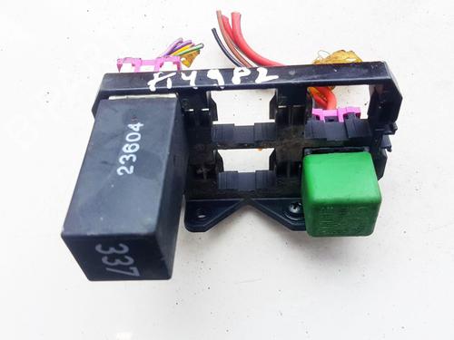 fuse-box-audi-100-c4-avant-4a5-1990-1991-1992-1993-1994-33526479 main image