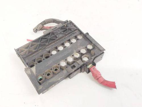 Used Fuse box Fuse box FORD FIESTA V (JH_, JD_) 1.3 (69 hp) 32930052 32930052