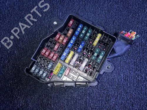 fuse-box-audi-a4-b6-8e2-2000-2001-2002-2003-2004-2005-33531416 main image