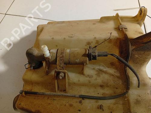 Used Washer pump Washer pump KIA SORENTO I (JC) 2.5 CRDi (170 hp) 39757967 39757967