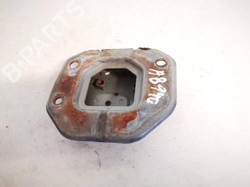 Used Front bumper bracket Front bumper bracket 35314768 35314768