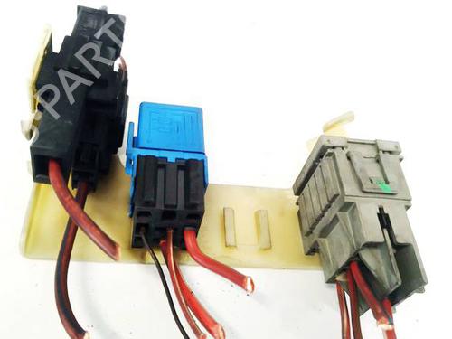 Fuse box BMW 7 (E65, E66, E67) 730 d | BP32601371E1