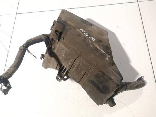 Used Fuse box Fuse box 32569264 32569264