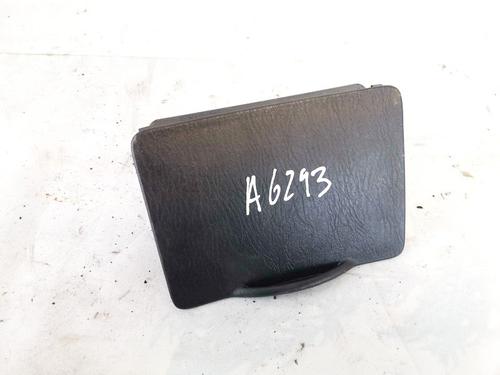 Porta-luvas Porta-luvas TOYOTA COROLLA Saloon (_E12_) 1.4 D-4D (NDE120_, NDE120R) (90 hp) 35609246 35609246