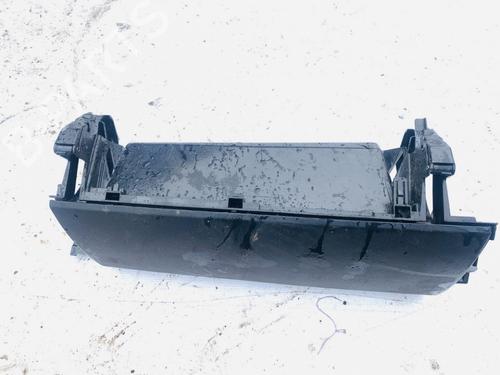 Used Glove box Glove box TOYOTA PRIUS (_W3_) 1.8 Hybrid (ZVW3_) (99 hp) 35530296 35530296