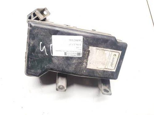 Used Fuse box Fuse box MITSUBISHI PAJERO III (V7_W, V6_W) 3.2 Di-D (V68W) (160 hp) 33519847 33519847