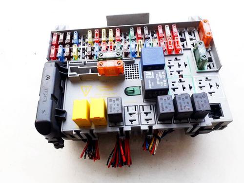 Used Fuse box Fuse box OPEL ASTRA G Hatchback (T98) 2.0 DI (F08, F48) (82 hp) 33518761 33518761