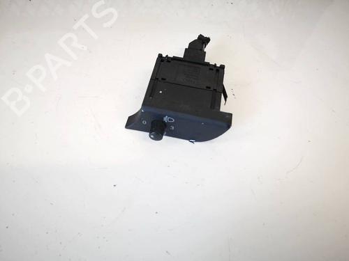 switch-audi-a4-b6-8e2-2000-2001-2002-2003-2004-2005-35225560 main image