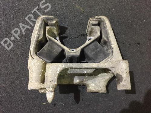 Used Engine mount Engine mount OPEL VECTRA B (J96) 1.6 i 16V (F19) (100 hp) 33482434 33482434