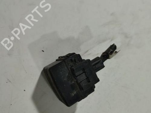 Used Fuse box Fuse box MAZDA 323 C IV (BG) 1.3 16V (BG3S) (73 hp) 33683318 33683318