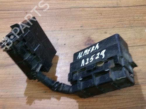 Used Fuse box Fuse box NISSAN ALMERA I Hatchback (N15) 2.0 D (75 hp) 33481535 33481535