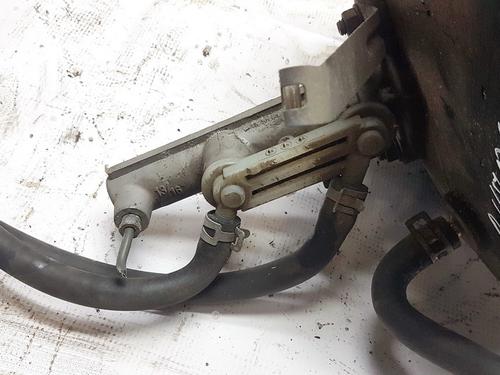Used Brake master cylinder Brake master cylinder TOYOTA PREVIA II (_R3_) 2.4 (ACR30) (156 hp) 35876837 35876837
