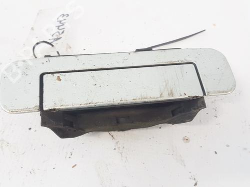 front-right-exterior-door-handle-audi-a4-b5-8d2-1994-1995-1996-1997-1998-1999-2000-2001-35628938 main image