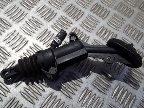 clutch-slave-cylinder-ford-transit-v363-van-fcd-fdd-2013-35703654 main image