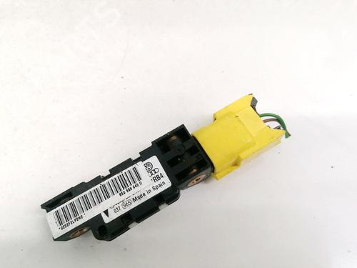 Used Electronic module Electronic module VW PHAETON (3D1, 3D2, 3D3, 3D4, 3D6, 3D7, 3D8, 3D9) 3.2 V6 (241 hp) 32902135 32902135