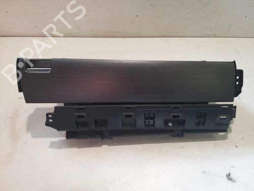 Used Glove box Glove box HONDA CR-V III (RE_) 2.2 i-CTDi 4WD (RE6) (140 hp) 35843207 35843207