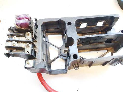 Used Fuse box Fuse box 36907662 36907662