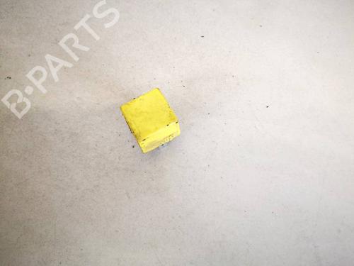 Andre Andre PEUGEOT 304 (_04M_) 1.3 (M02) (75 hp) 32946229 32946229