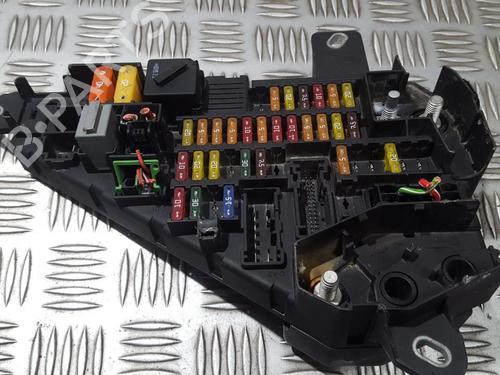 Used Fuse box Fuse box BMW 5 (E60) 530 i (231 hp) 33500495 33500495