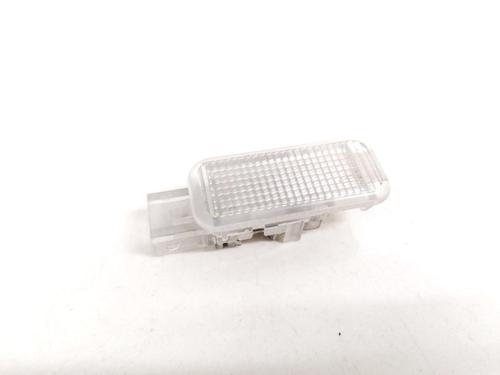 interior-roof-light-audi-a6-c5-4b2-4b4-1997-1998-1999-2000-2001-2002-2003-2004-2005-35550260 main image